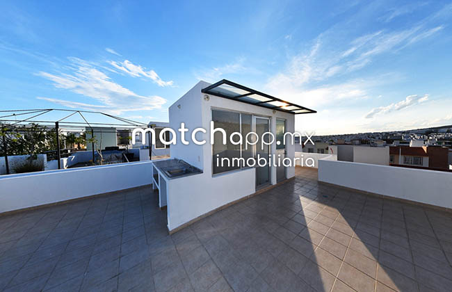 Casa de autor en venta en El Refugio, 4 habitaciones, habitacion en planta baja, en Querétaro, en venta por Carlos Esparza Ramón de matchapp.mx